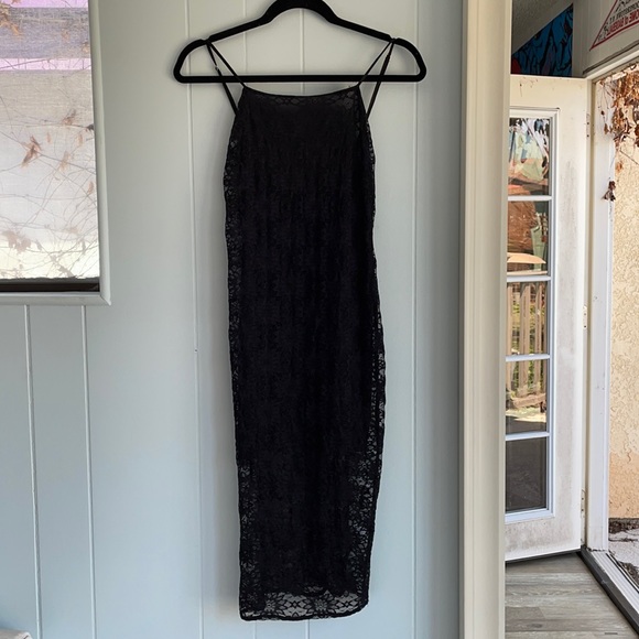 🛒✨Urban outfitters lace fitting dress - Picture 2 of 9